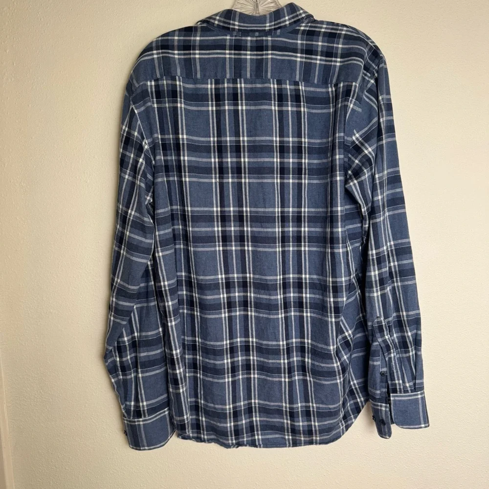 Banana Republic Blue Plaid Button Down Shirt lightweight flannel - Picture 4 of 6